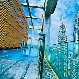 tropicana-the-residence-klcc-serviced-suites.kualalumpurs-hotels.com/