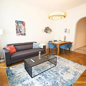 Apartment Trendy 3 Zentral Gelegen, Vienna