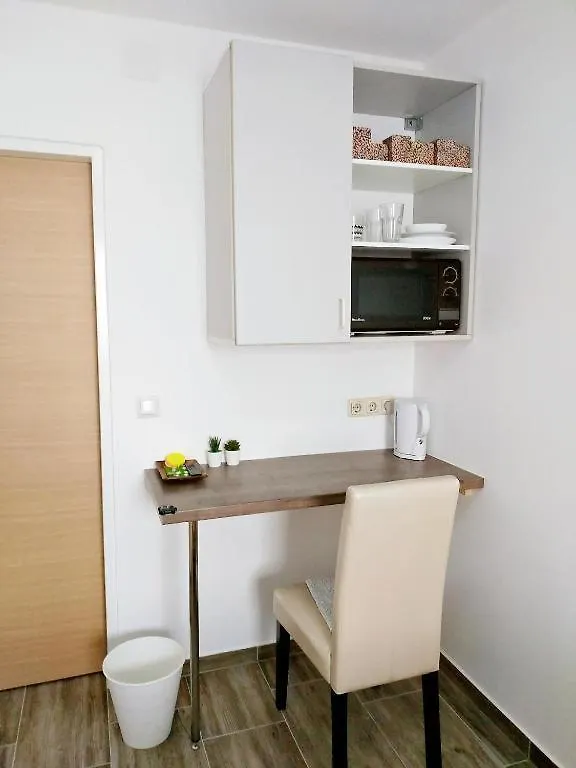 Smart Mini Hotel Vienna